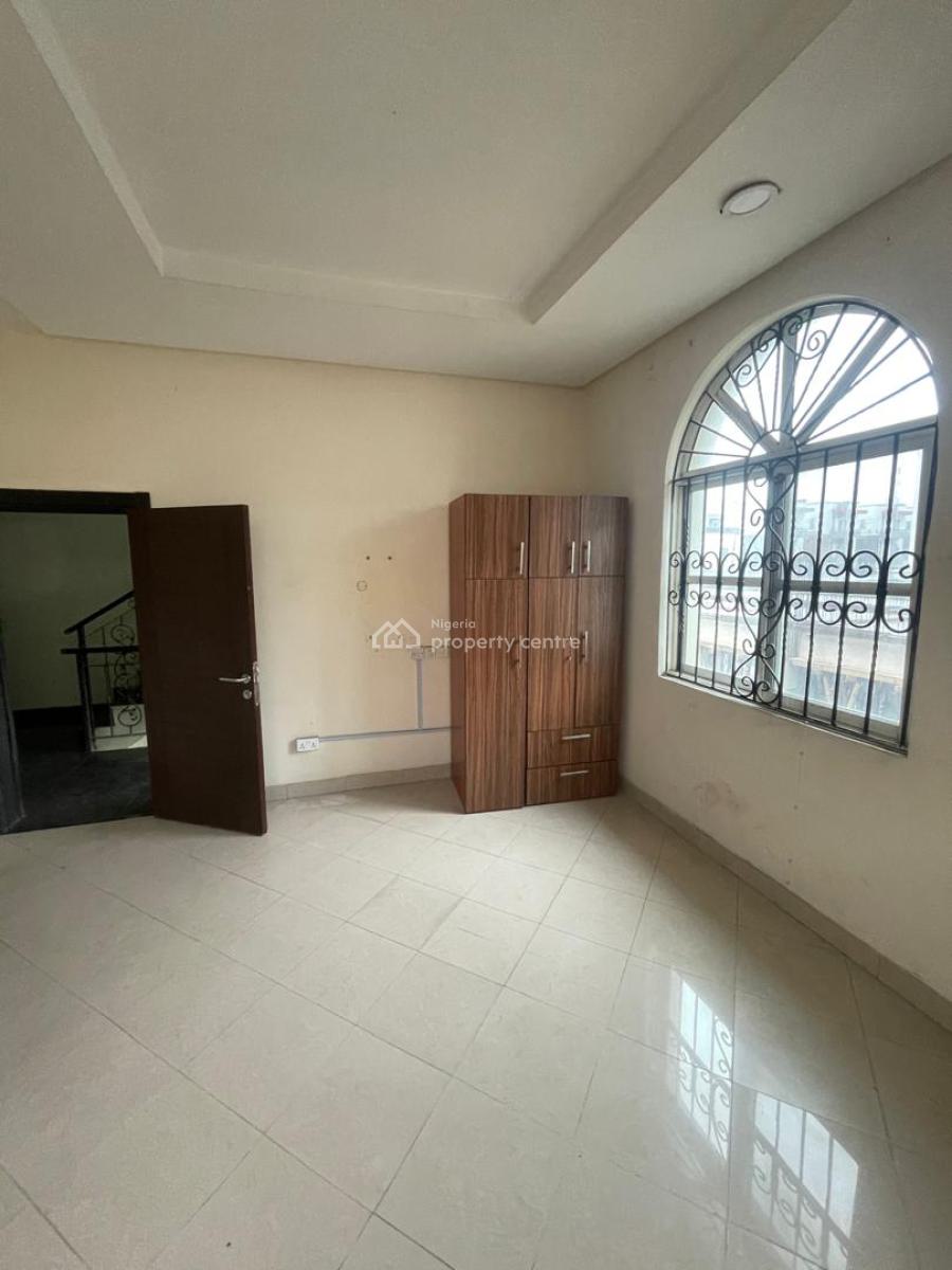 Twin 6 Bedroom Detached Apartments with Bq (mini Flat), Lekki Phase 1, Lekki, Lagos, Flat / Apartment for Rent