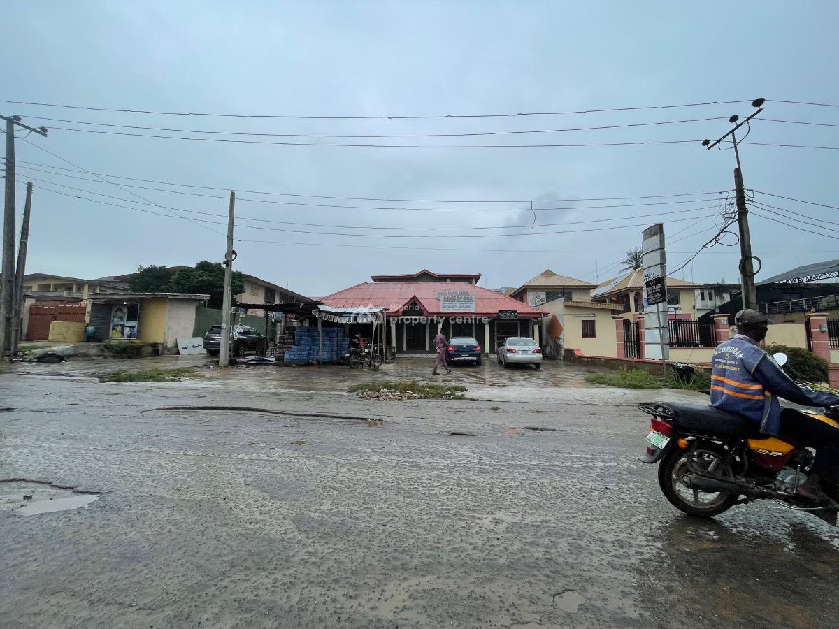 a Well Spacious 6 Unit of 2 Bedroom, 2 Unit of Room & Parlor Self Contain, Iyana Adeoyo Hospital Road, Ring Road, Challenge, Ibadan, Oyo, Block of Flats for Sale