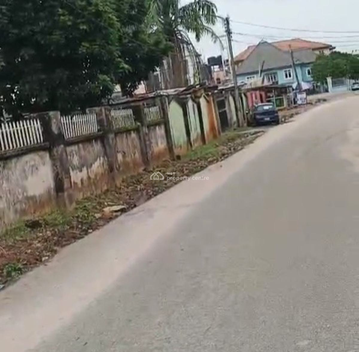 Old Duplex & Bq on 100ft By 130ft Land, Ihama Road, Old Gra, Benin, Oredo, Edo, House for Sale