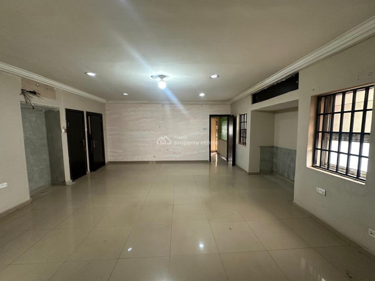 a Commercial Building of 7 Bedrooms Detached Duplex,2 Rooms Bq/ Chalet, Wuse 2, Abuja, Detached Duplex for Rent