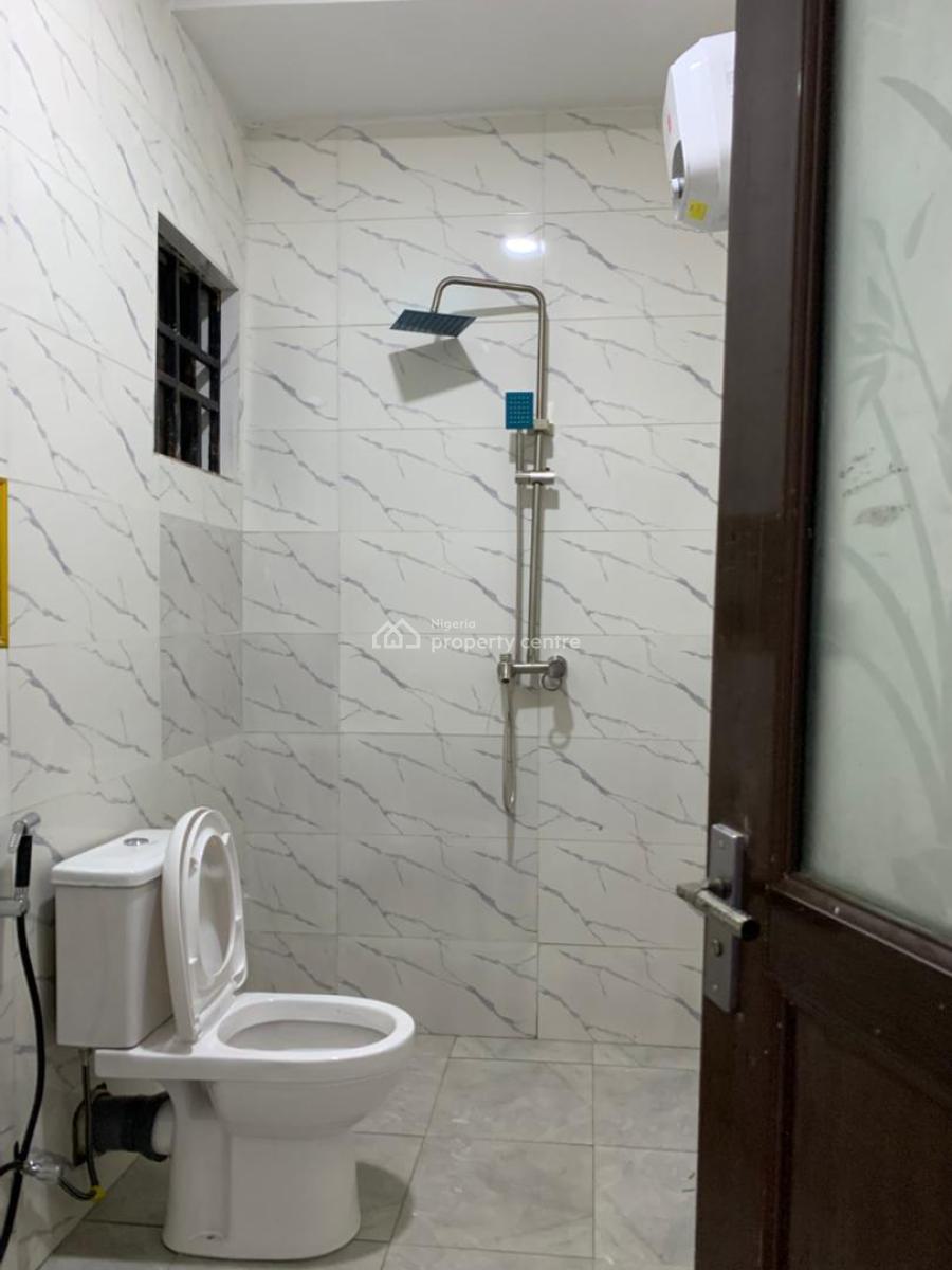 3 Bedroom Flat on 2nd Floor Fha Quarters, Fha Quarters, Maitama District, Abuja, Flat / Apartment for Rent