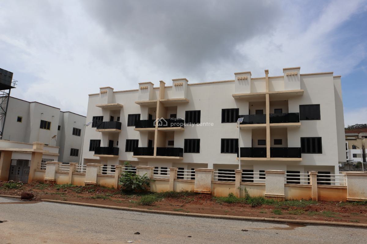 25 Rooms Apartments (5 Terraces) with a C of O, By Obi Cubanas House, Guzape District, Abuja, Terraced Duplex for Sale