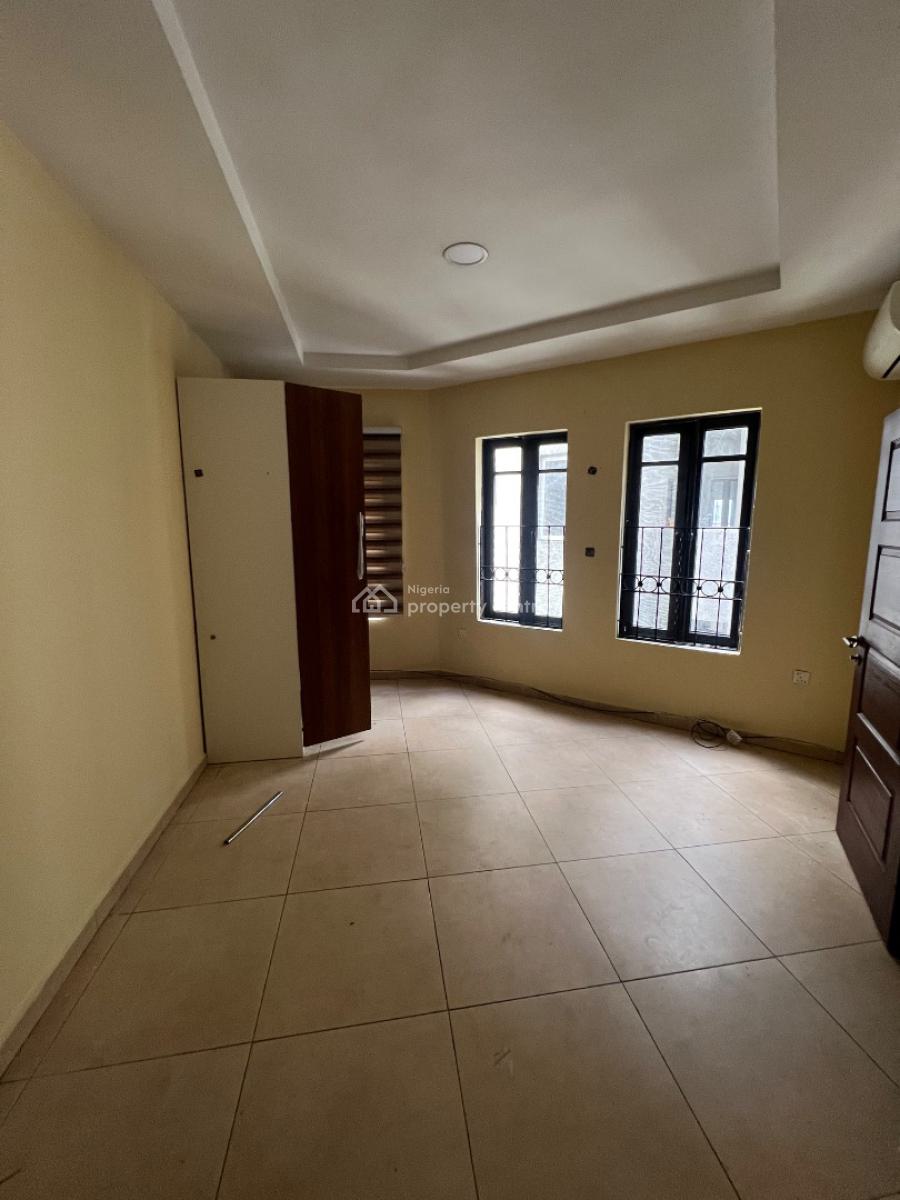 Well Maintained 3 Bedroom Flat with Elevators, Oniru, Victoria Island (vi), Lagos, Flat / Apartment for Rent