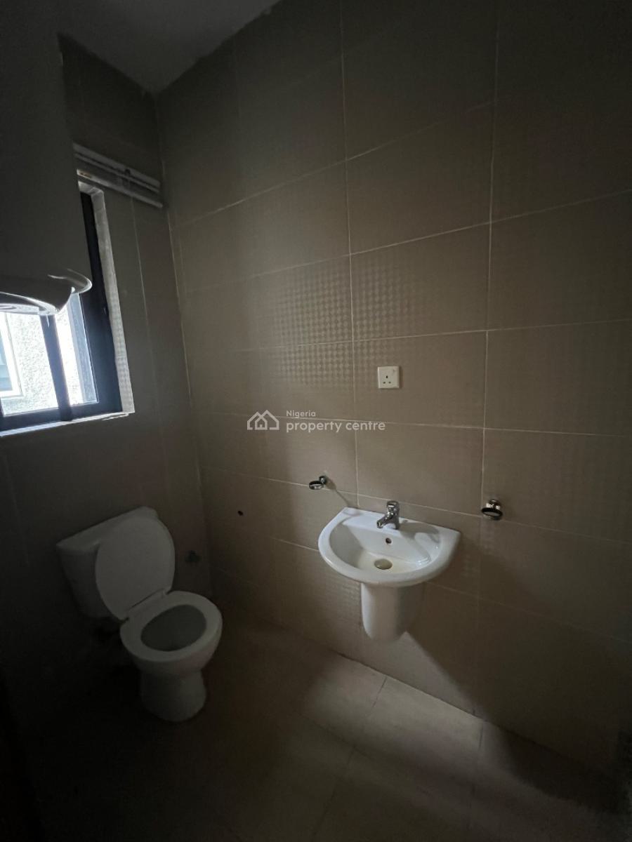 Well Maintained 3 Bedroom Flat with Elevators, Oniru, Victoria Island (vi), Lagos, Flat / Apartment for Rent