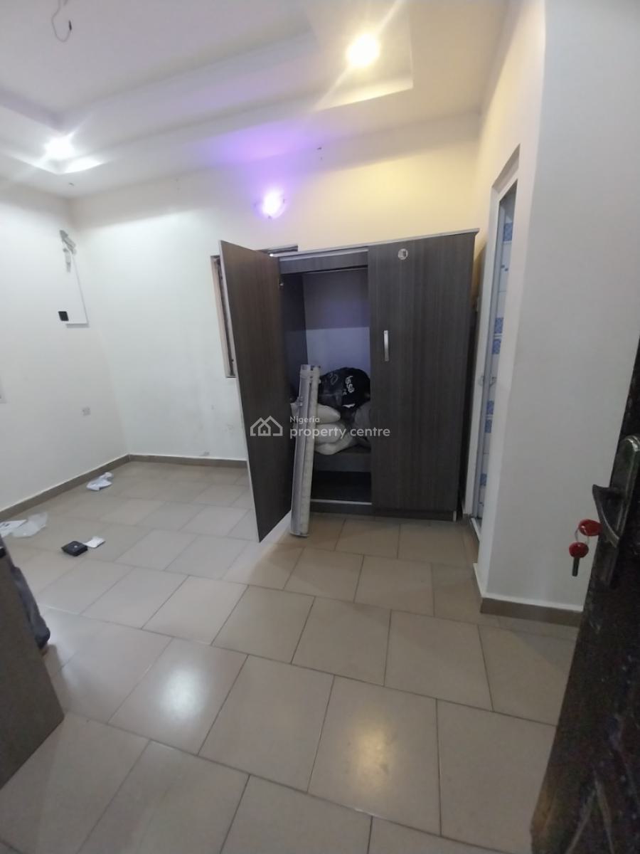 Standard 1 Bedroom Flat with Federal Light, Shell Cooperative Estate Eneka Link Road Off G U Akeh Road Eliozu, Eneka, Port Harcourt, Rivers, Flat / Apartment for Rent
