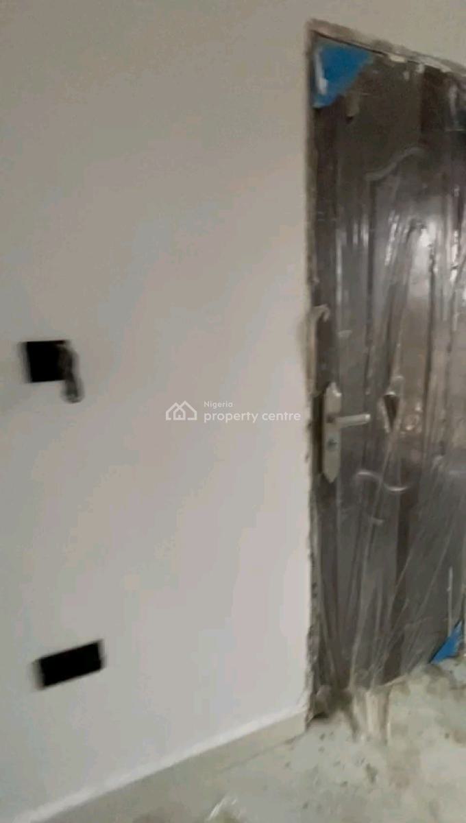 Spacious and Exclusive 3 Bedrooms Apartment, Anthony, Maryland, Lagos, Flat / Apartment for Rent