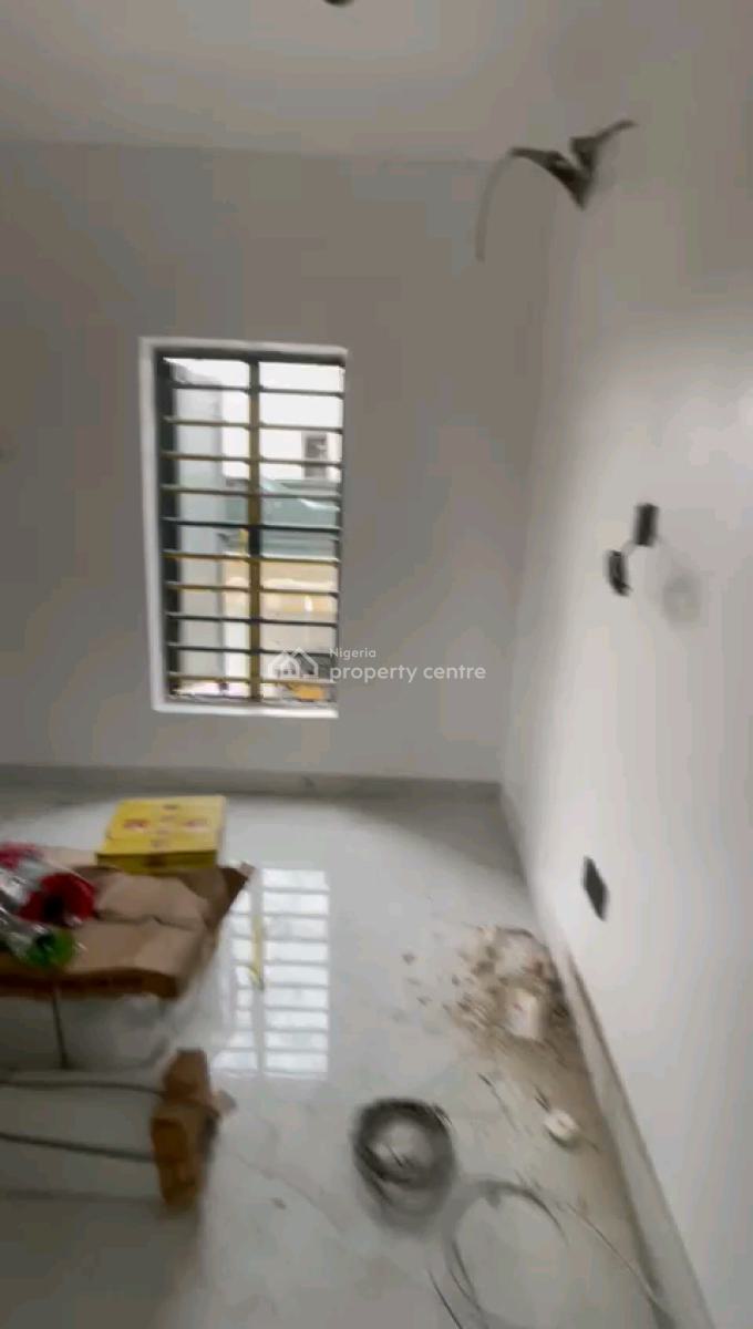Spacious and Exclusive 3 Bedrooms Apartment, Anthony, Maryland, Lagos, Flat / Apartment for Rent