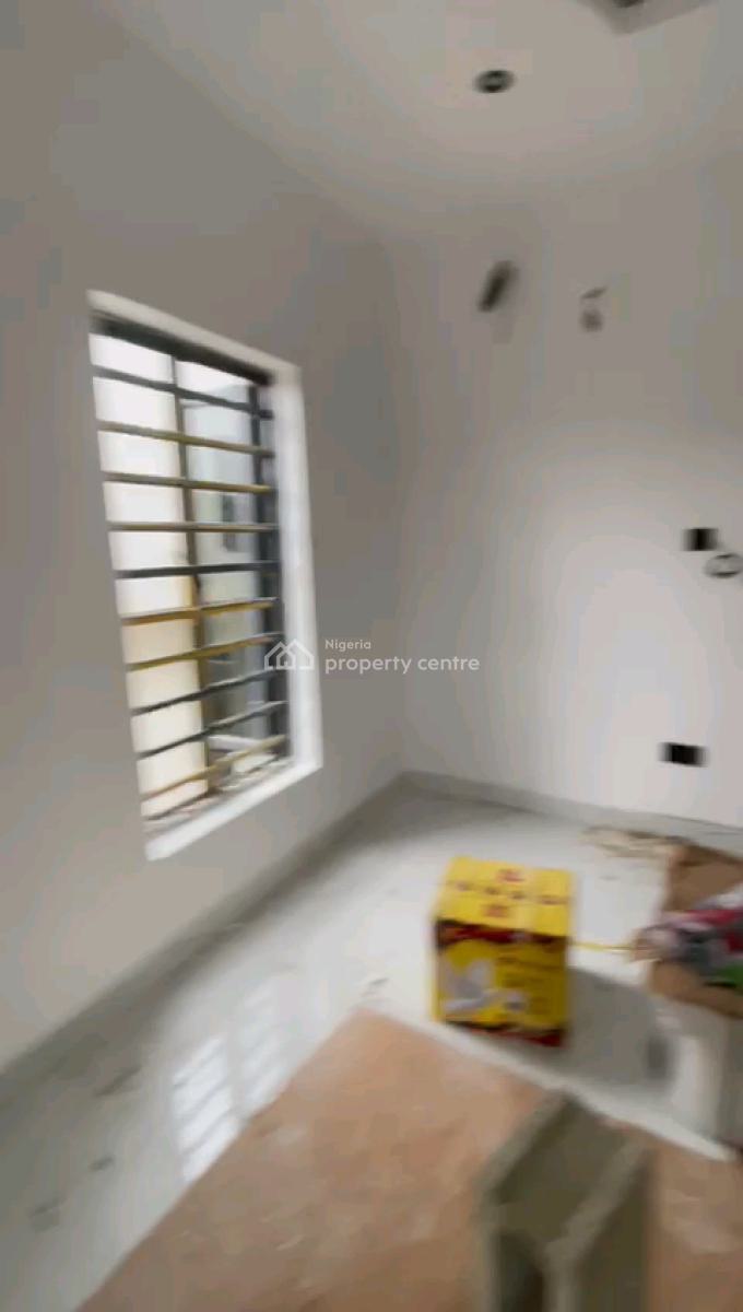 Spacious and Exclusive 3 Bedrooms Apartment, Anthony, Maryland, Lagos, Flat / Apartment for Rent