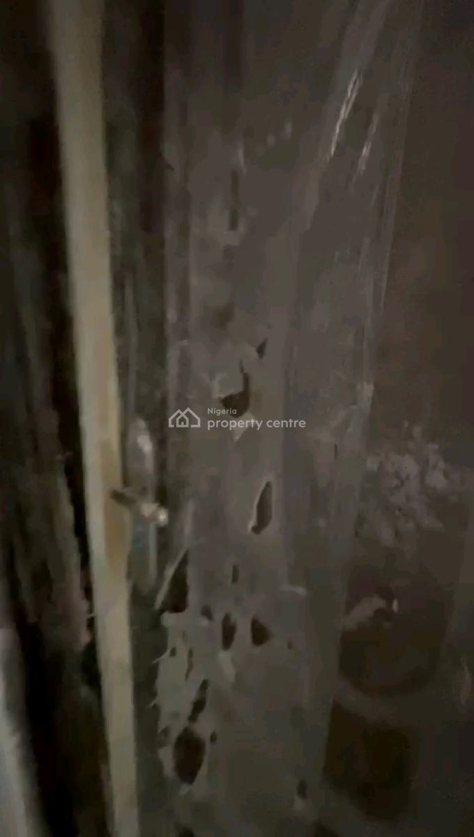 Spacious and Exclusive 3 Bedrooms Apartment, Anthony, Maryland, Lagos, Flat / Apartment for Rent