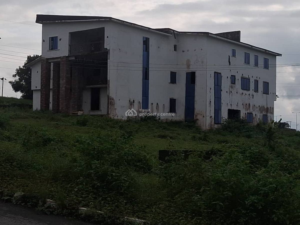 Eight Bedrooms Duplex with Bq, Summit Hills, Calabar, Cross River, Detached Duplex for Sale