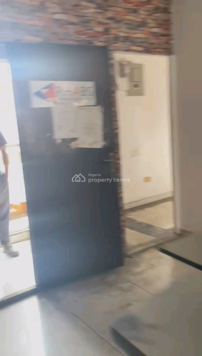 2 Rooms Office Space with an Open Space for Reception, Hebert Macaulay Way, Adekunle, Yaba, Lagos, Office Space for Rent