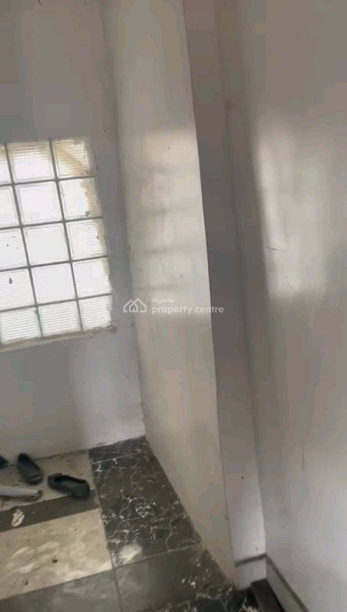 2 Rooms Office Space with an Open Space for Reception, Hebert Macaulay Way, Adekunle, Yaba, Lagos, Office Space for Rent