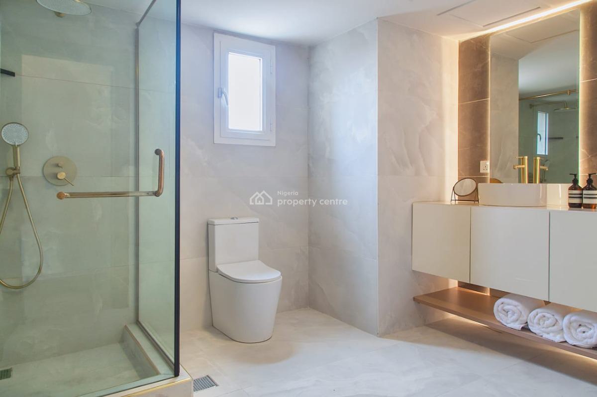3 Bedrooms Apartment with City View, Gerrard Road, Ikoyi, Lagos, Flat / Apartment Short Let