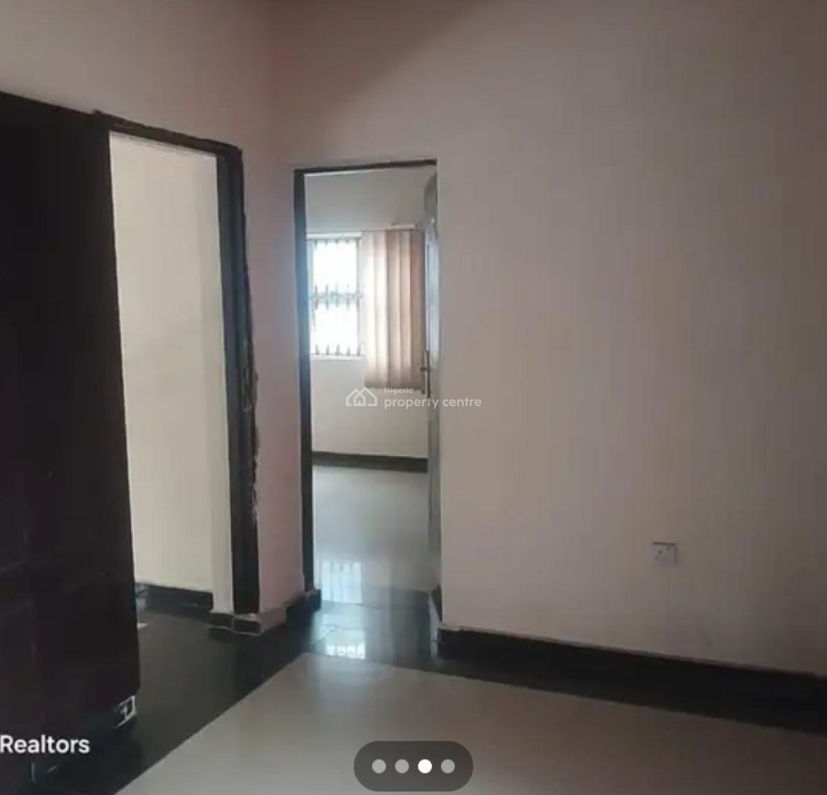 Spacious Office Building with Conference Room, Sango - Eleyele Road, Ibadan, Oyo, Commercial Property for Sale