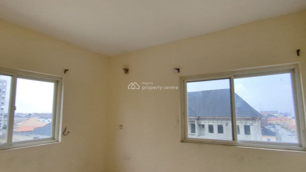 3 Bedroom Apartment with Bq in a Serviced Estate with Elevator, Off Freedom Way, Lekki Phase 1, Lekki, Lagos, Flat / Apartment for Sale