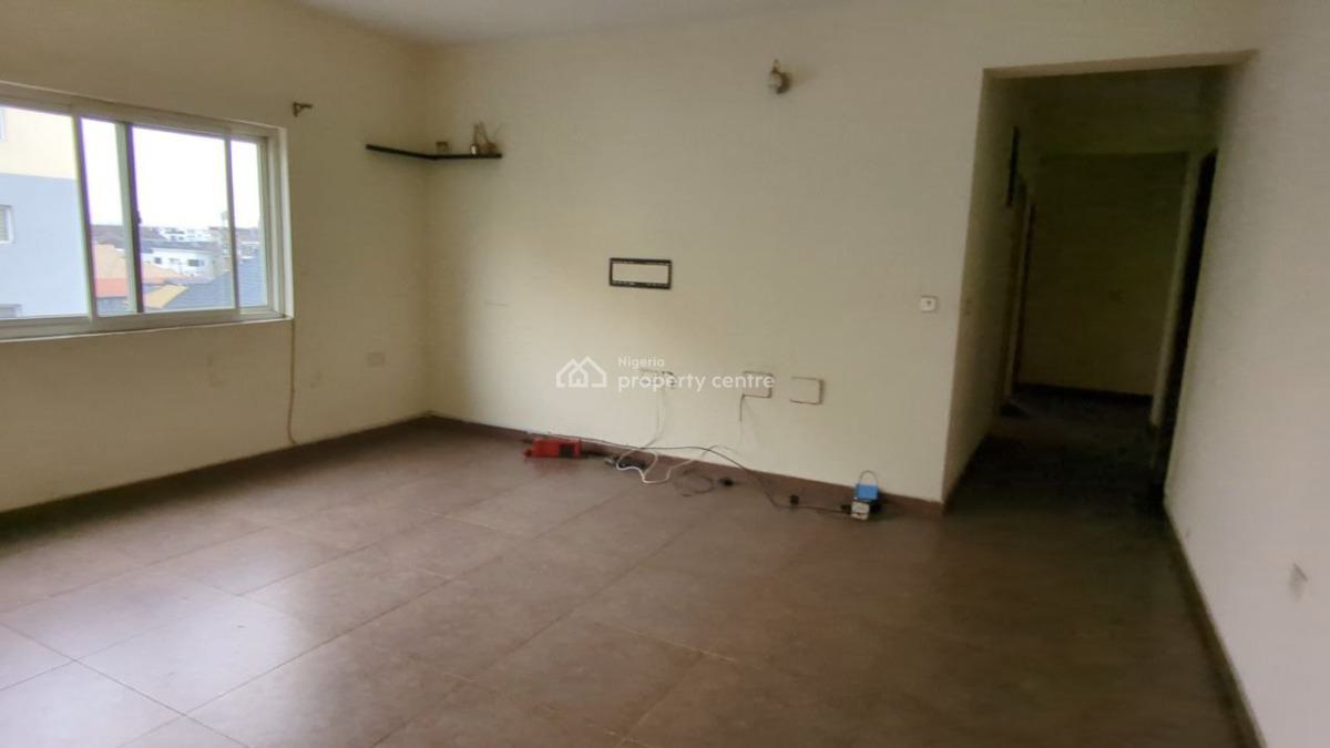 3 Bedroom Apartment with Bq in a Serviced Estate with Elevator, Off Freedom Way, Lekki Phase 1, Lekki, Lagos, Flat / Apartment for Sale