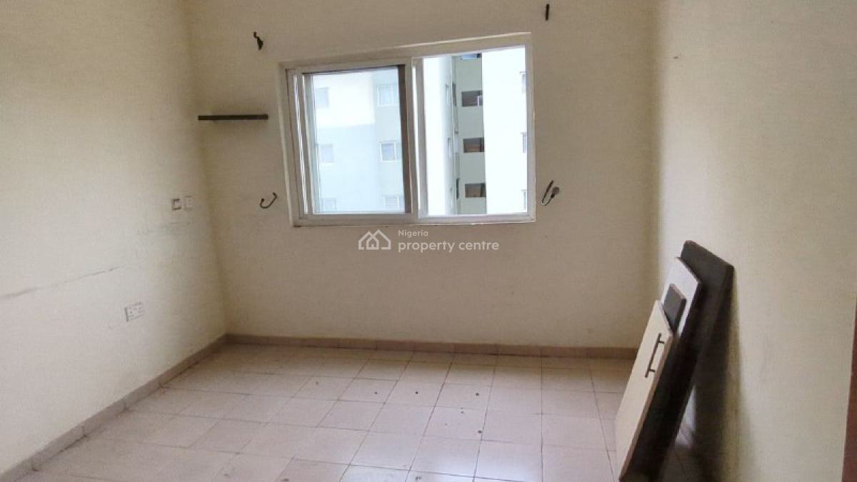 3 Bedroom Apartment with Bq in a Serviced Estate with Elevator, Off Freedom Way, Lekki Phase 1, Lekki, Lagos, Flat / Apartment for Sale