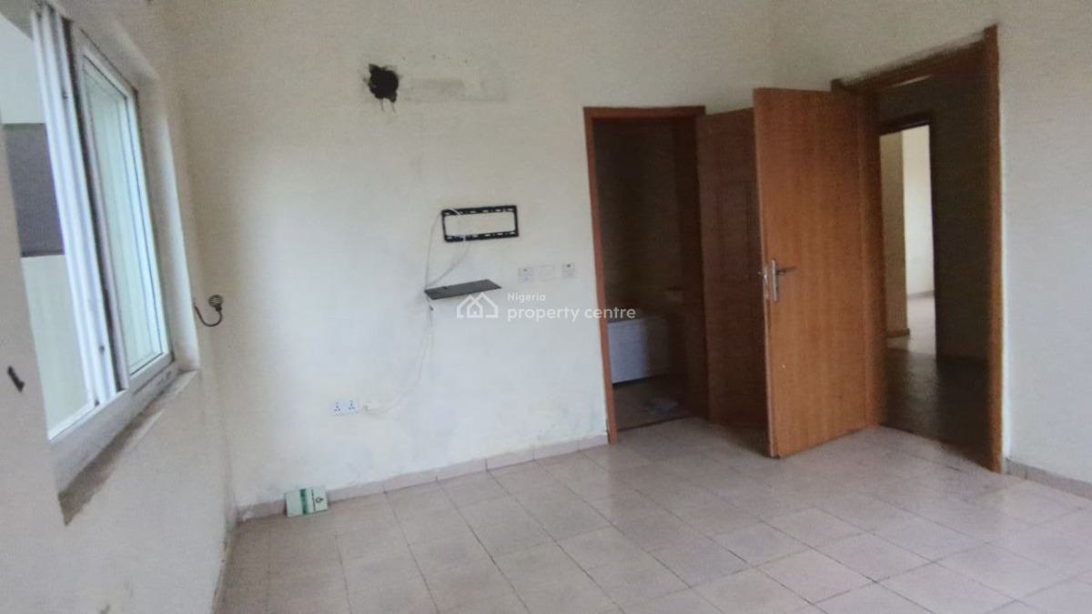 3 Bedroom Apartment with Bq in a Serviced Estate with Elevator, Off Freedom Way, Lekki Phase 1, Lekki, Lagos, Flat / Apartment for Sale