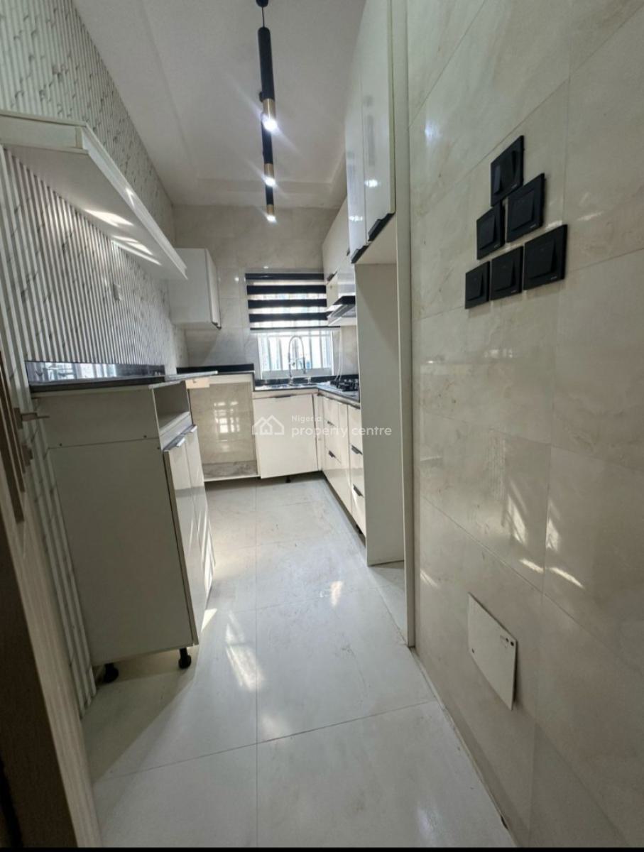 Two Bedroom Flat, Cybervill Estate, Off Nike Art Gallery, Ikate, Lekki, Lagos, Flat / Apartment for Rent