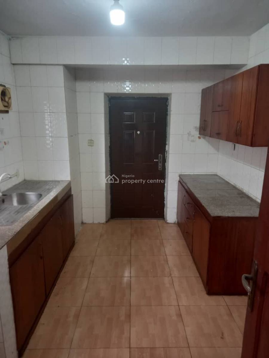 Block of 24 Units of 2 Bedroom Flat Each with 1 Room Bq Each, Surulere, Eric Moore, Surulere, Lagos, Block of Flats for Sale