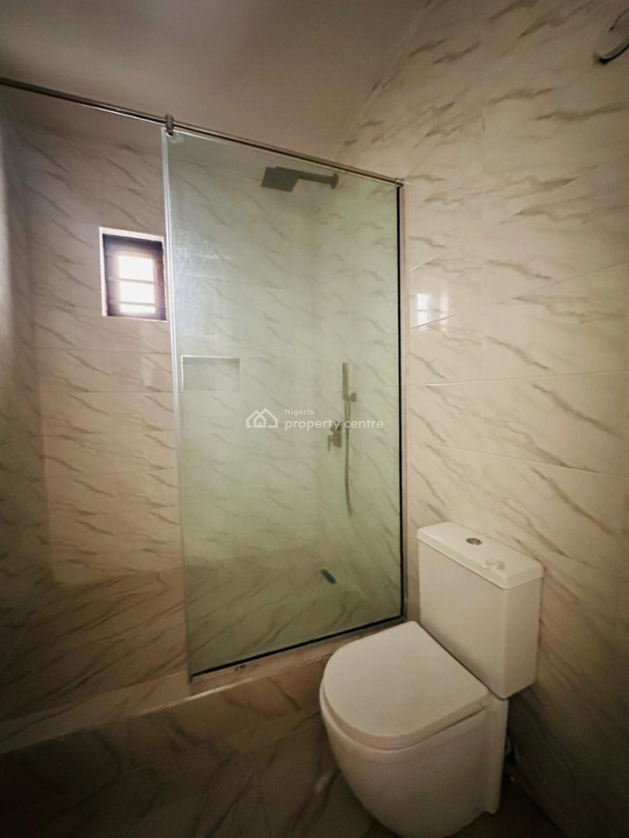 Spacious 3 Bedrooms Pentfloor Apartment with Bq., Bourdillon Road, Ikoyi, Lagos, Flat / Apartment for Rent