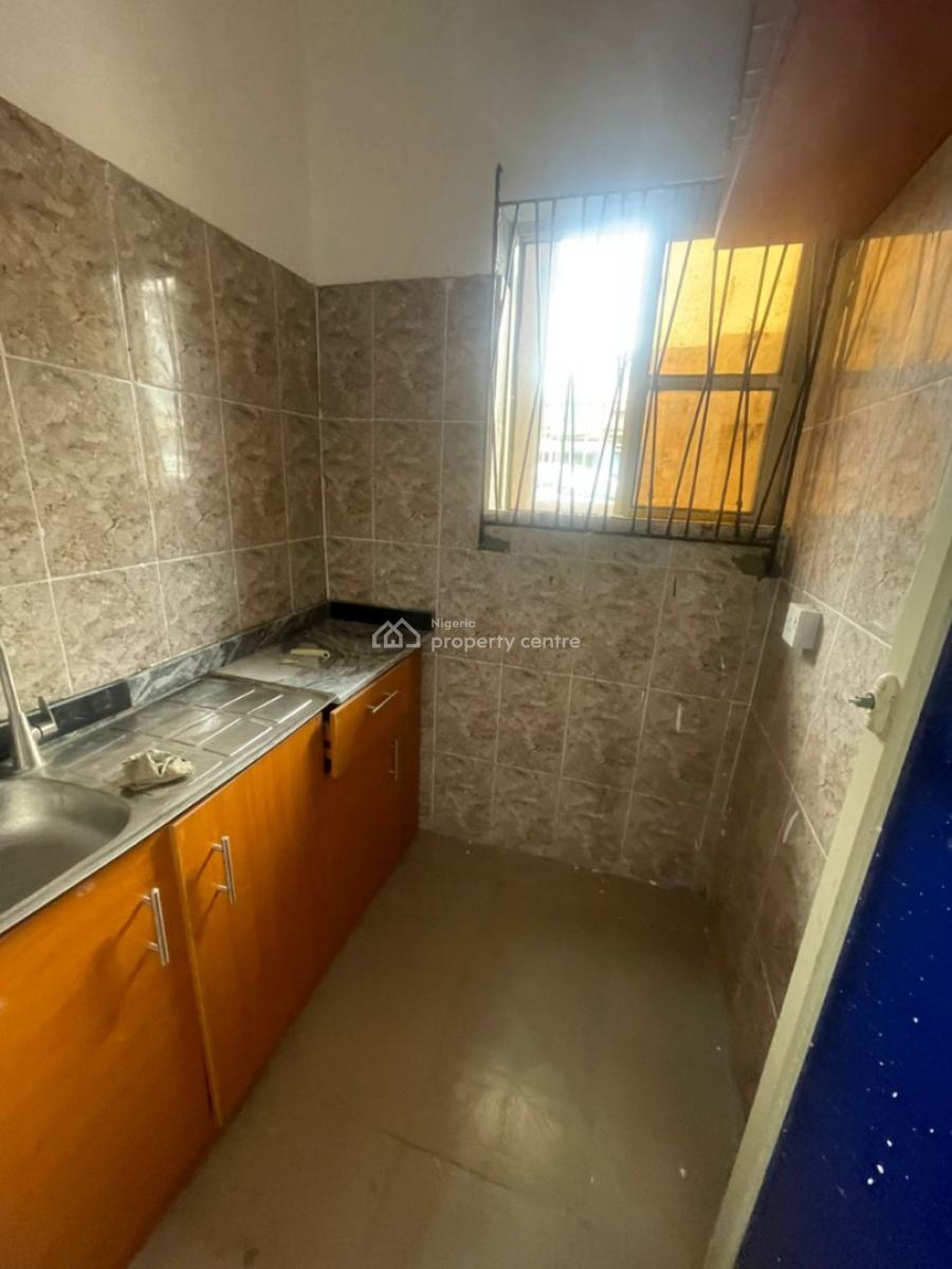 Standard and Decent Mini Flat, Ground Floor, Fadeyi, Shomolu, Lagos, Mini Flat (room and Parlour) for Rent