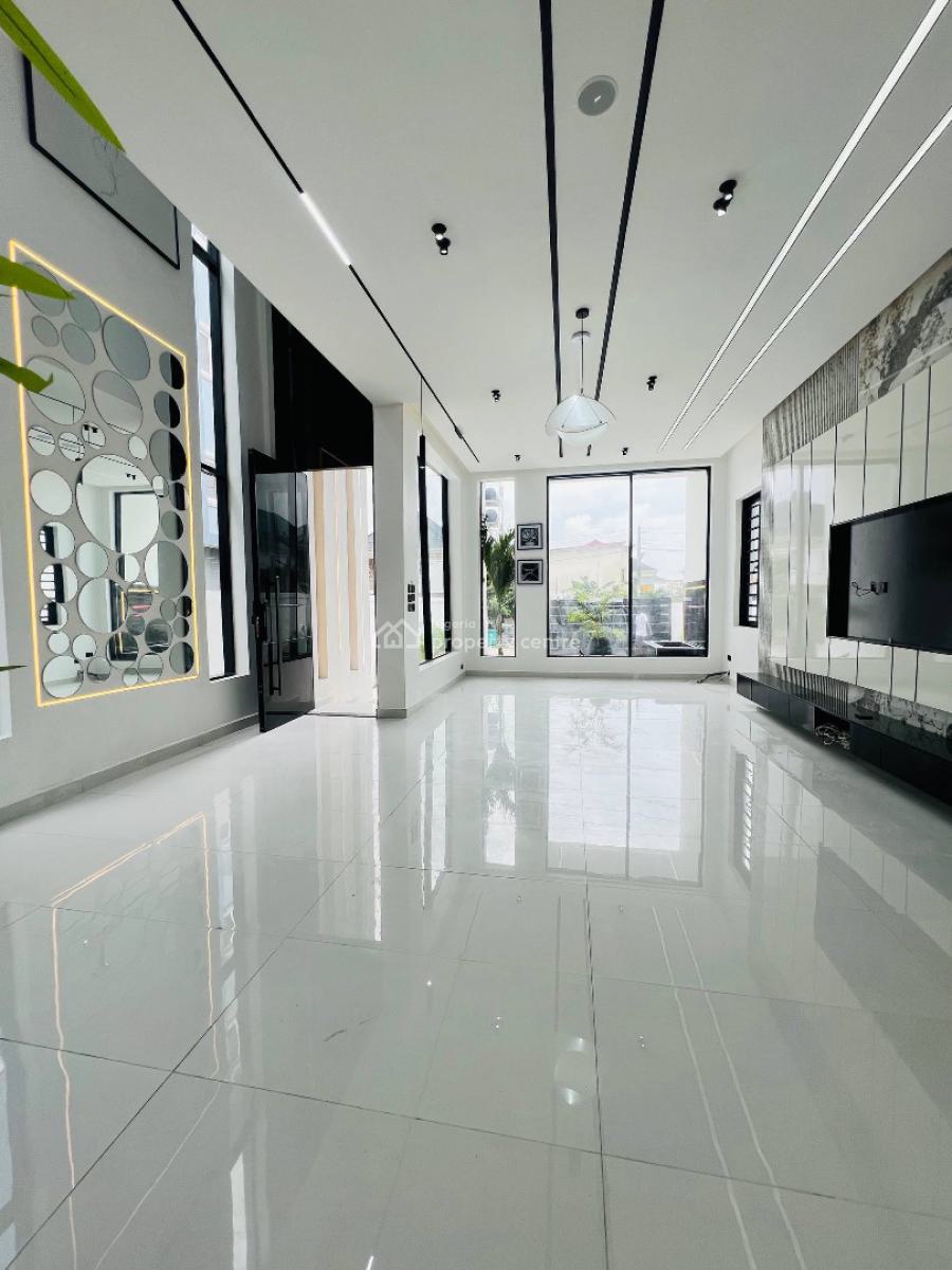 5 Bedrooms Fully Detached Duplex + Bq, & Pool, Lekki, Lagos, Detached Duplex for Sale