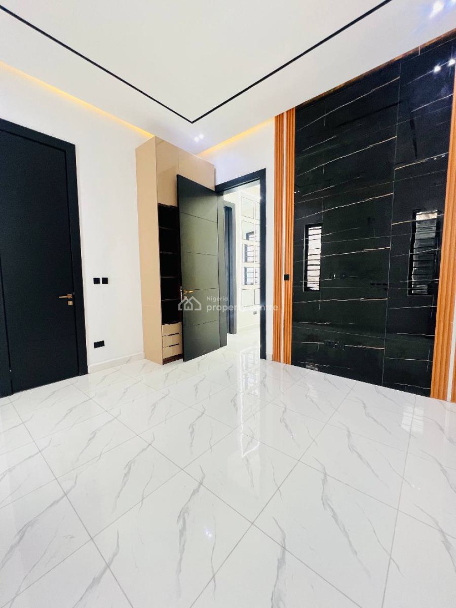 5 Bedrooms Fully Detached Duplex + Bq, & Pool, Lekki, Lagos, Detached Duplex for Sale