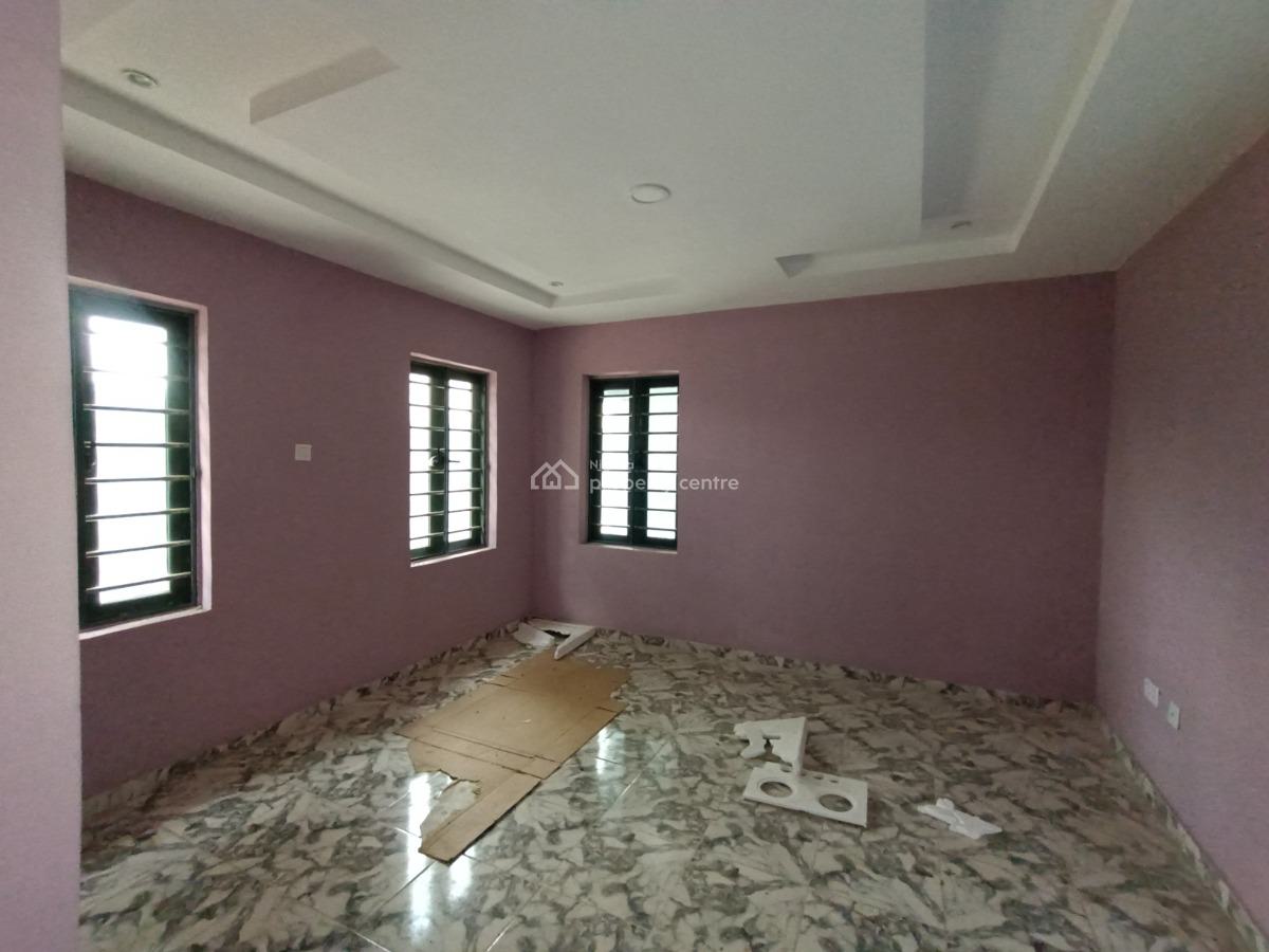 Luxury Units of 2 Bedroom Flat with Sweet Modern Facilities, Idigbaro, Ologuneru, Ibadan, Oyo, Flat / Apartment for Rent