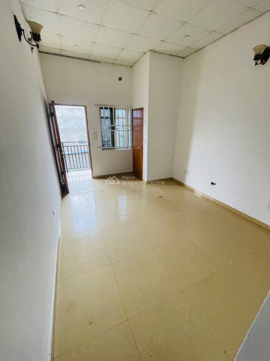 Luxury Mini Flat / Apartment (upstairs) Close to The Express, Sangotedo, Ajah, Lagos, Mini Flat (room and Parlour) for Rent