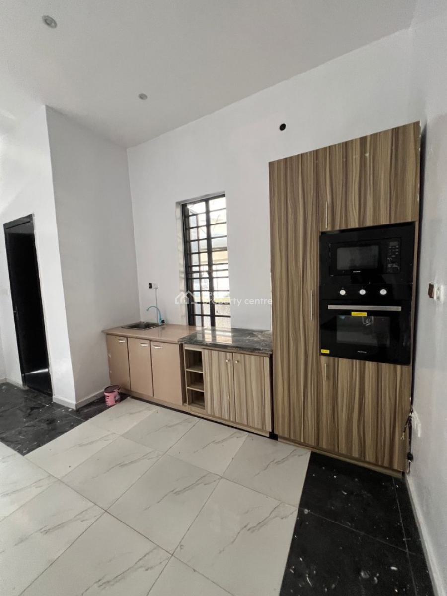 Well Managed Full Service Mini Flat Apartment in a a Secured Estate Wi, Royal Pine Estate Orchid Road Lekki Lagos, Lekki, Lagos, Mini Flat (room and Parlour) for Rent