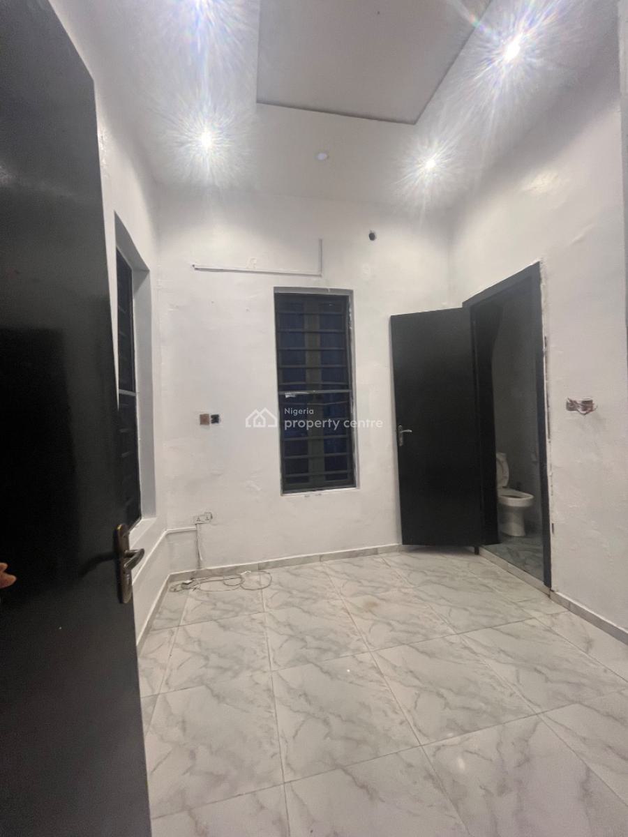Well Managed, Fully Serviced Mini Flat in a Secured Estate, Royal Pine Estate, Orchid Road, Lekki, Lagos, Mini Flat (room and Parlour) for Rent