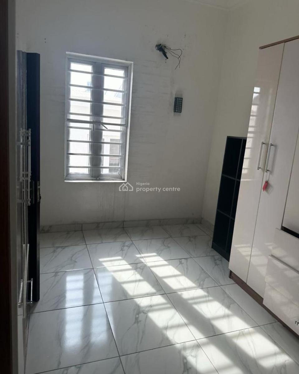 a Very Sharp 2 Bedroom Apartment, Gig Estate, Ado Road, Ajah, Lagos, Flat / Apartment for Rent