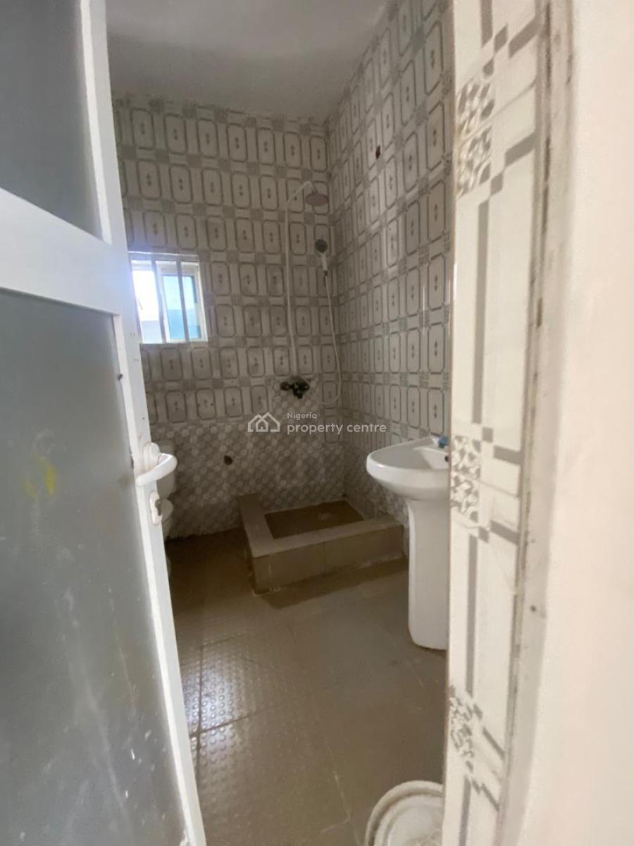 a Very Sharp 2 Bedroom Apartment, Gig Estate, Ado Road, Ajah, Lagos, Flat / Apartment for Rent