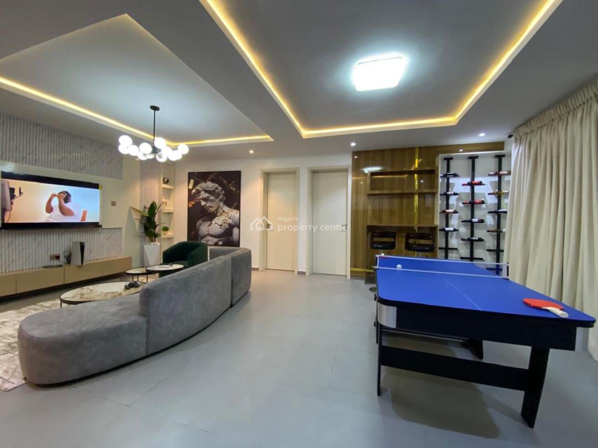 Luxurious 2 Bedroom Apartment with Ps5 & Snooker Board, Ikate, Lekki, Lagos, Flat / Apartment Short Let