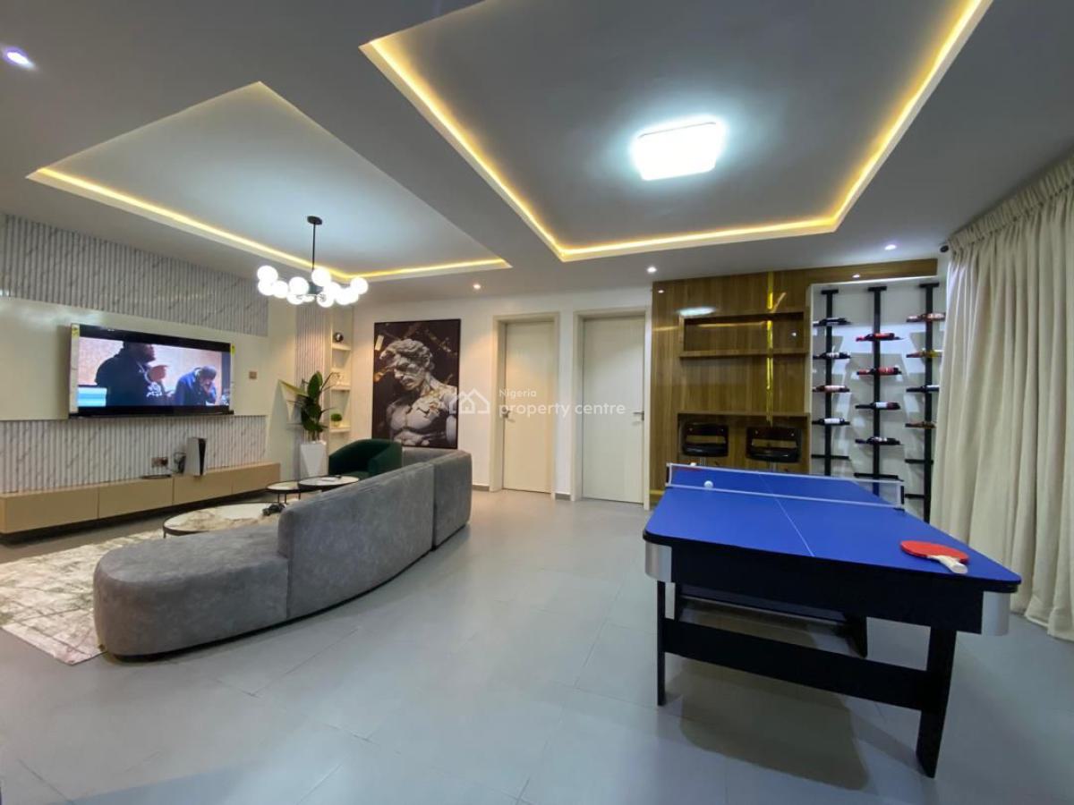 Luxurious 2 Bedroom Apartment with Ps5 & Snooker Board, Ikate, Lekki, Lagos, Flat / Apartment Short Let