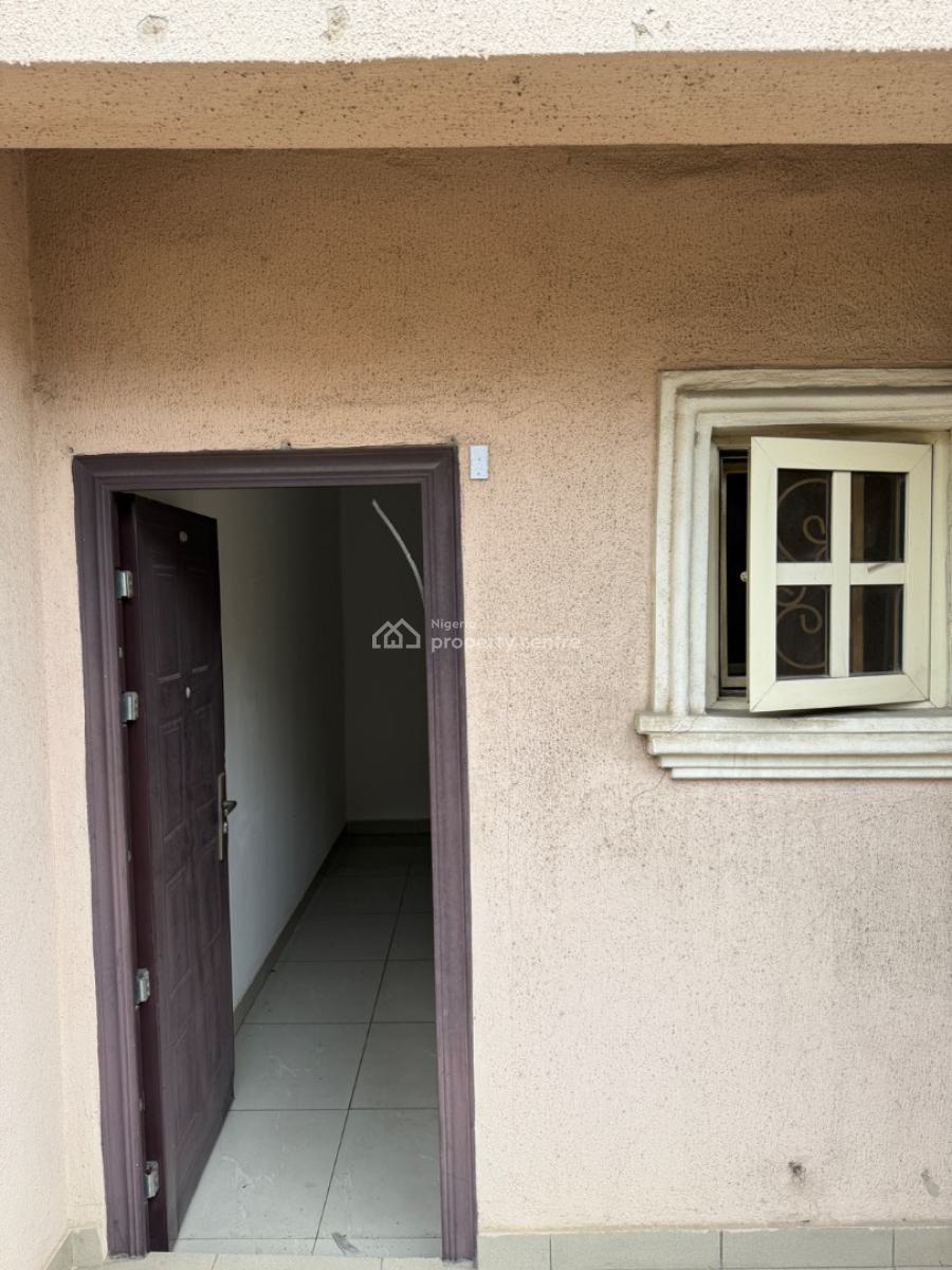 3 Bedroom in a Quiet, Secure, and Residential Environment., Win Estate, Soluyi, Gbagada, Lagos, Flat / Apartment for Rent