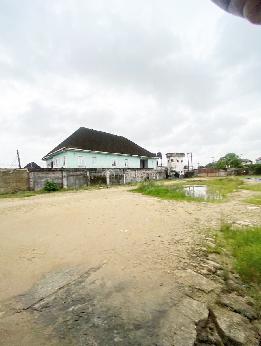 Warehouse Measuring About 1475 Sqm with Over 10 Rooms Office Space, Elimgbu Eneka Major Expressway, Port Harcourt, Rivers, Warehouse for Rent