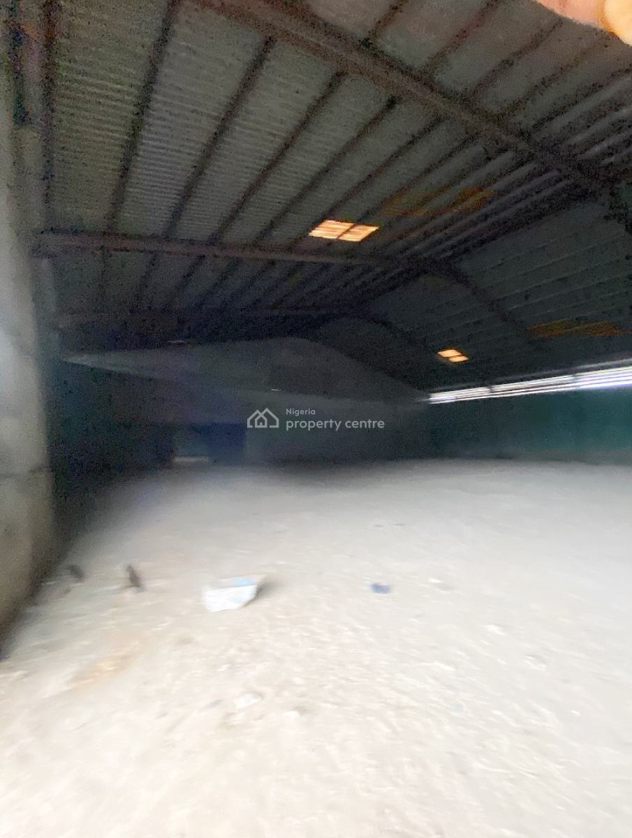 Warehouse Measuring About 1475 Sqm with Over 10 Rooms Office Space, Elimgbu Eneka Major Expressway, Port Harcourt, Rivers, Warehouse for Rent