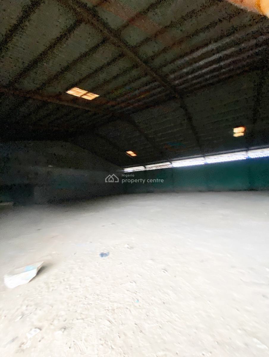 Warehouse Measuring About 1475 Sqm with Over 10 Rooms Office Space, Elimgbu Eneka Major Expressway, Port Harcourt, Rivers, Warehouse for Rent