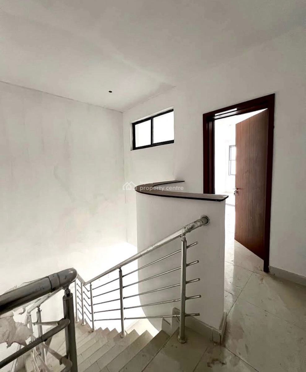 Clean 2 Bedroom Maisonnette in a Secured Estate, Lekki Phase 1, Lekki, Lagos, House for Rent