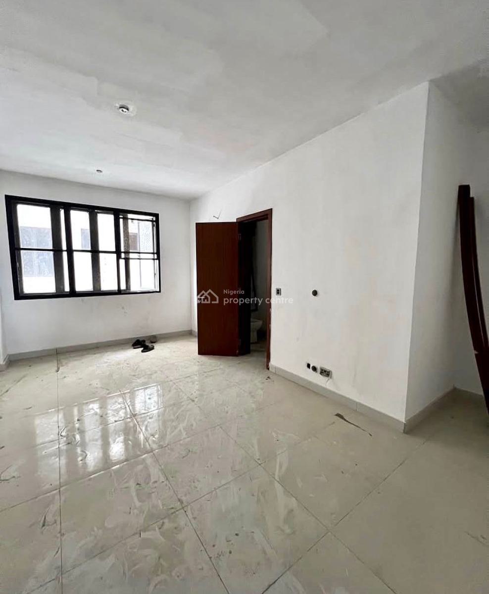 Clean 2 Bedroom Maisonnette in a Secured Estate, Lekki Phase 1, Lekki, Lagos, House for Rent