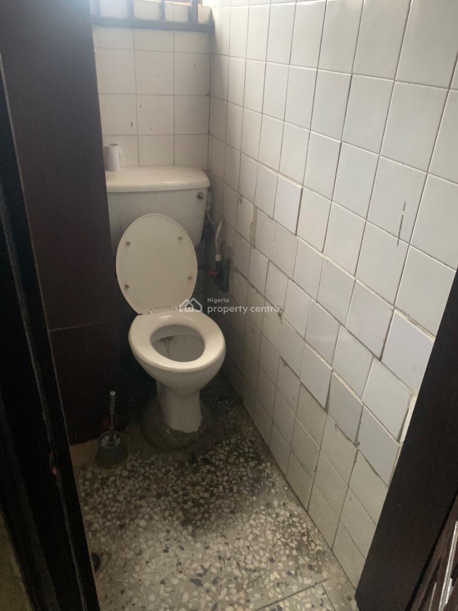 215sqm Well Maintained and Spacious Office Space, Adeniyi Jones, Ikeja, Lagos, Office Space for Rent