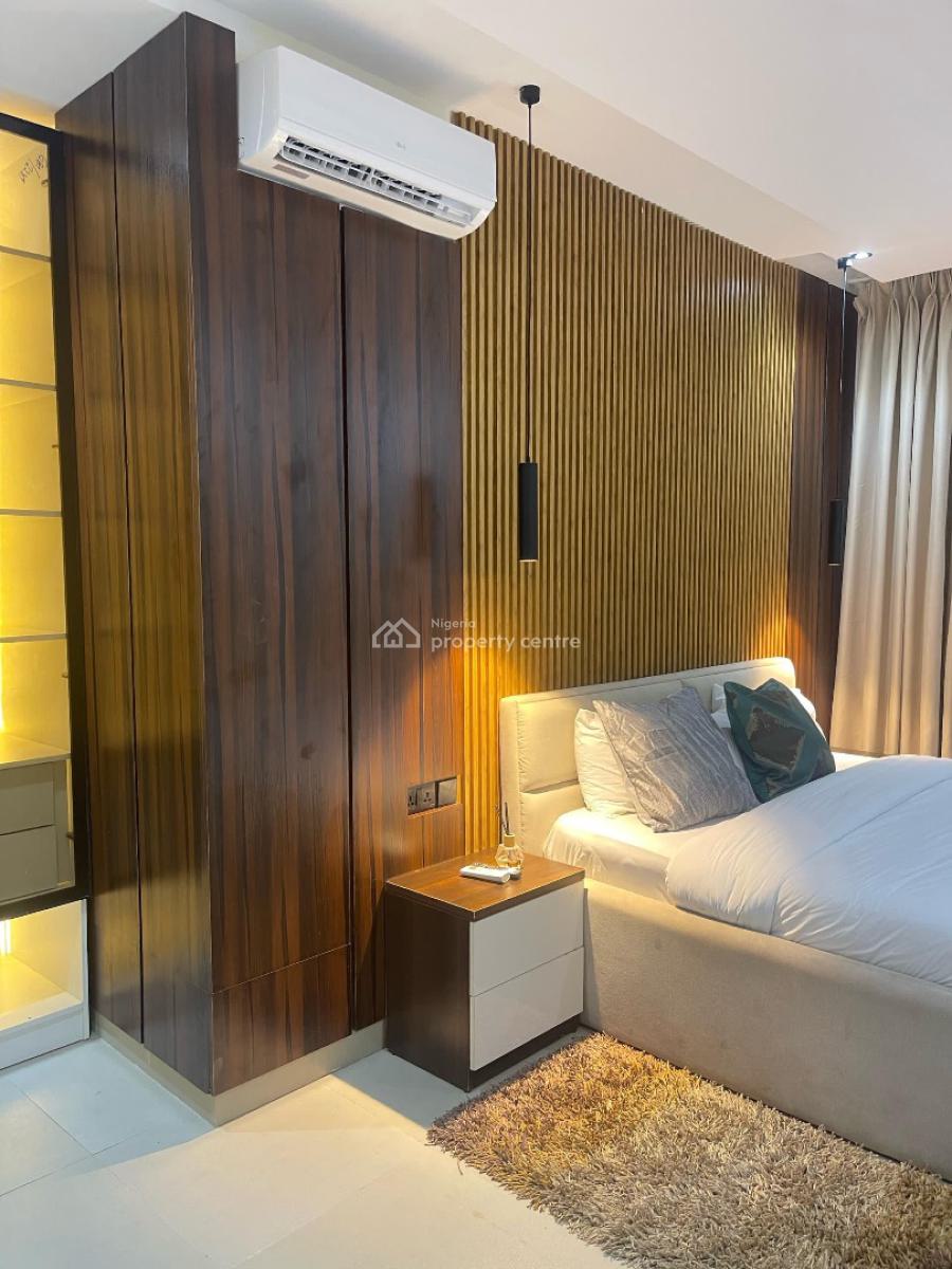 Minimalist Two 2 Bedroom Waterfront/cityview Apartment with Balcony, Lekki Phase 1, Lekki, Lagos, Flat / Apartment Short Let