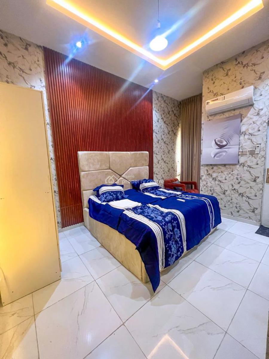 Luxury 2 Bedroom Apartment with Ps5, Snooker & Gym, Ologolo, Lekki, Lagos, Flat / Apartment Short Let