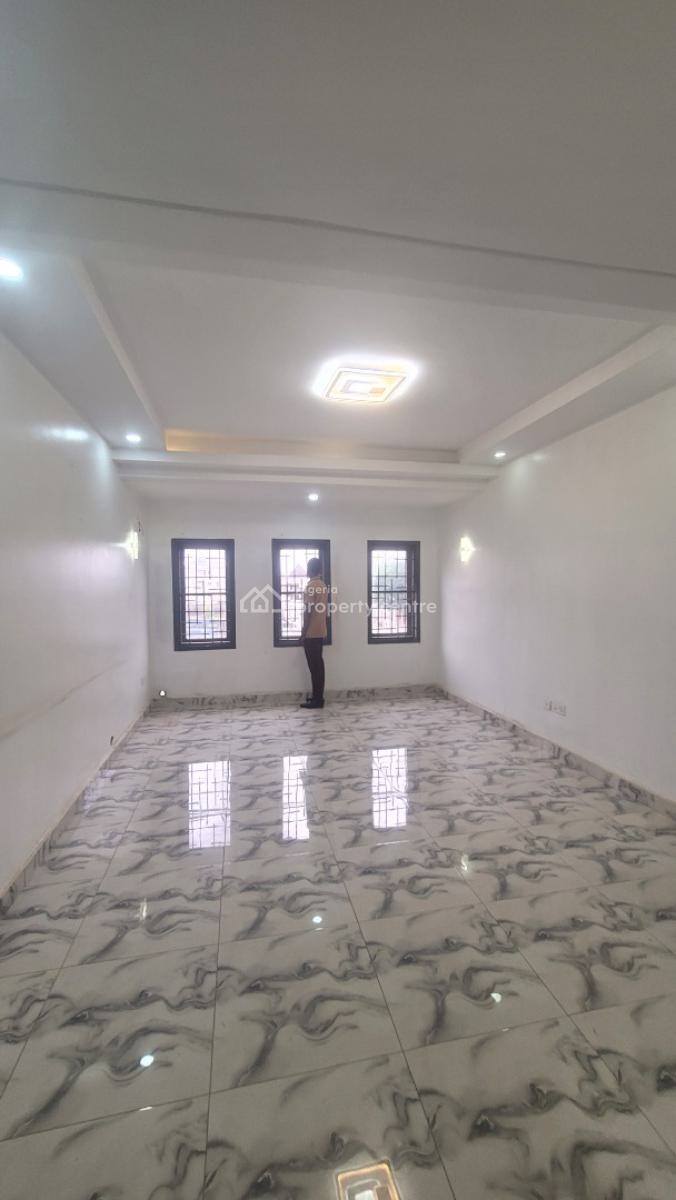 Massive Luxurious 3 Bedroom Flat 1st Floor, By Old Secretariat, Durumi, Abuja, Flat / Apartment for Rent
