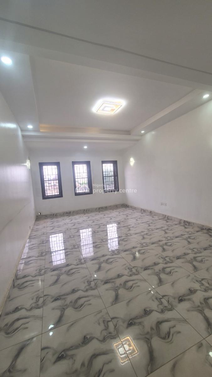 Massive Luxurious 3 Bedroom Flat 1st Floor, By Old Secretariat, Durumi, Abuja, Flat / Apartment for Rent