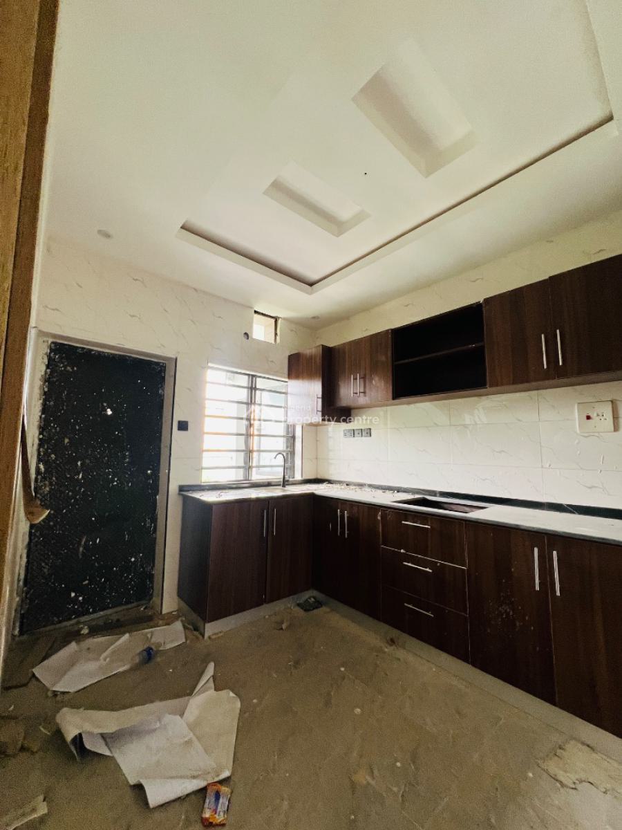 Very Sharp 3 Bedroom Apartment in a Good Neighborhood. Close to Expres, Abijo Gra, Opposite Corona School, Abijo, Lekki, Lagos, Flat / Apartment for Rent