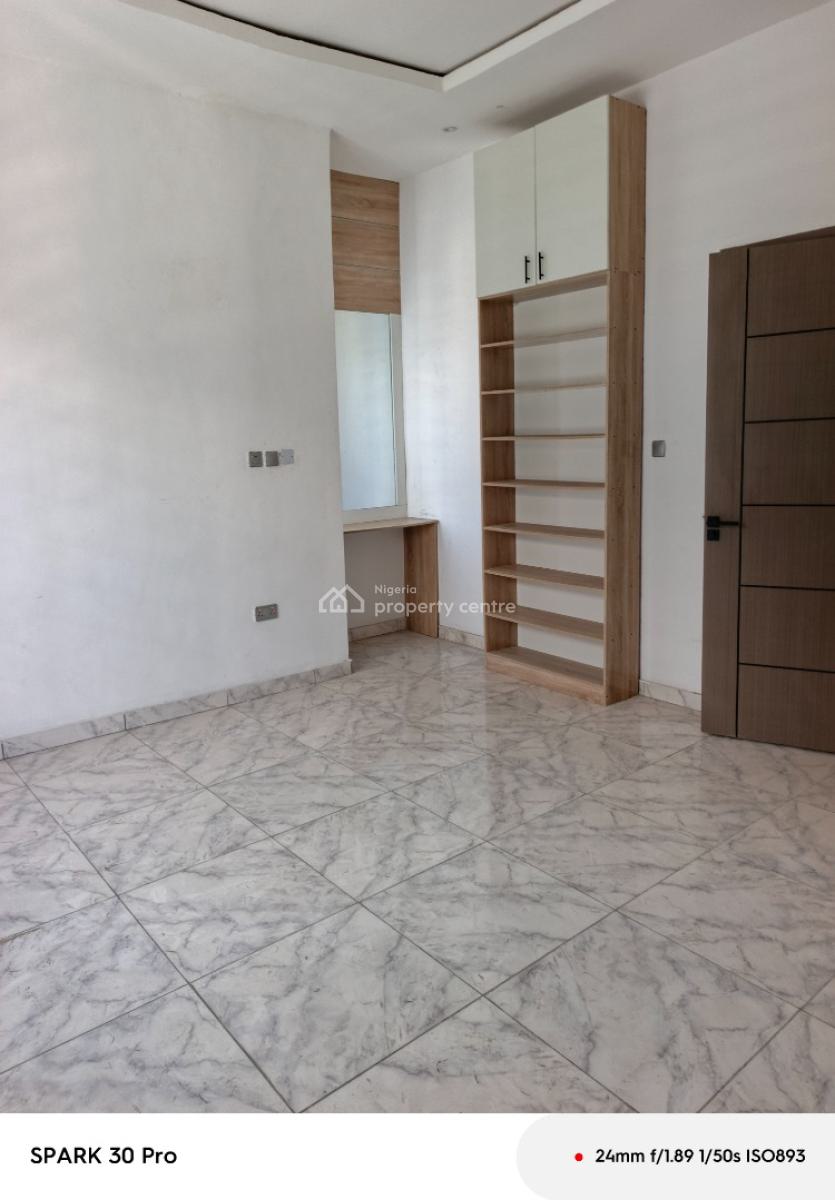 Brand New Spacious Master Bedroom Ensuite, Oseni Mayegun Street, Ologolo, Lekki, Lagos, Self Contain (single Rooms) for Rent