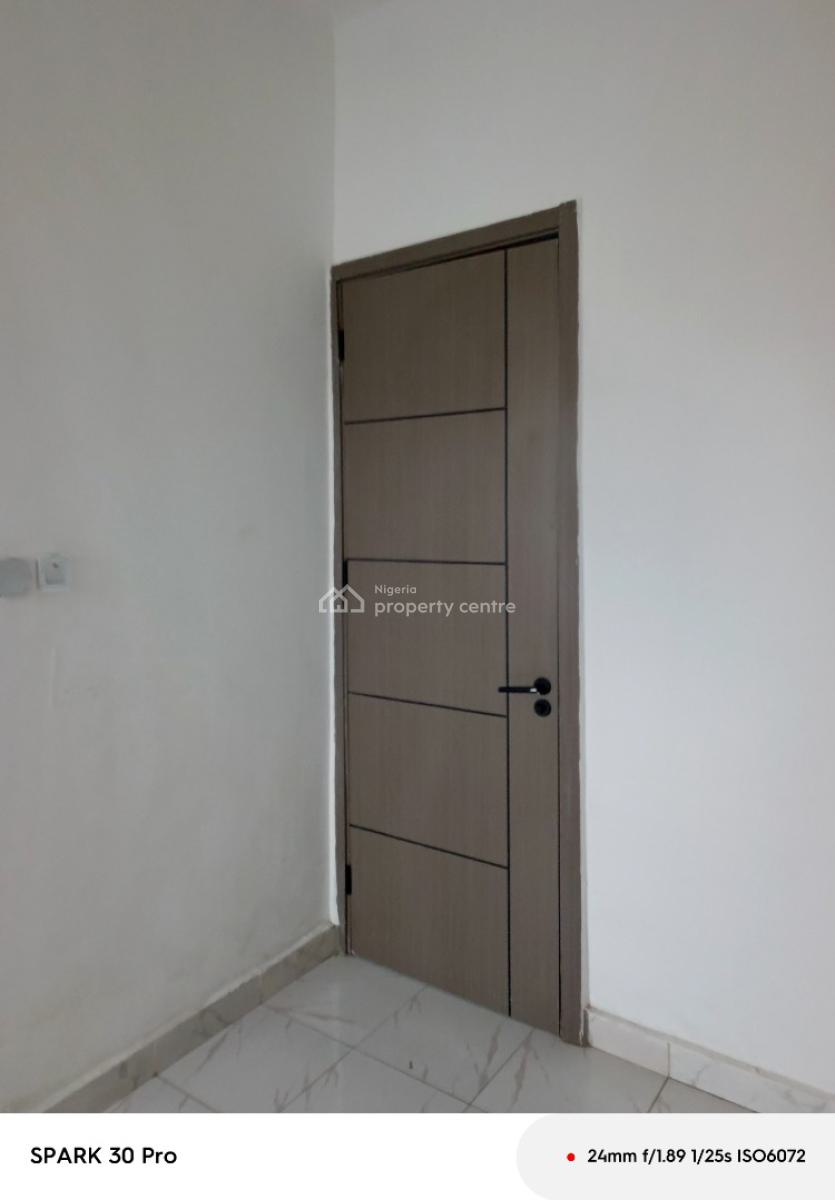 Brand New Spacious Master Bedroom Ensuite, Oseni Mayegun Street, Ologolo, Lekki, Lagos, Self Contain (single Rooms) for Rent